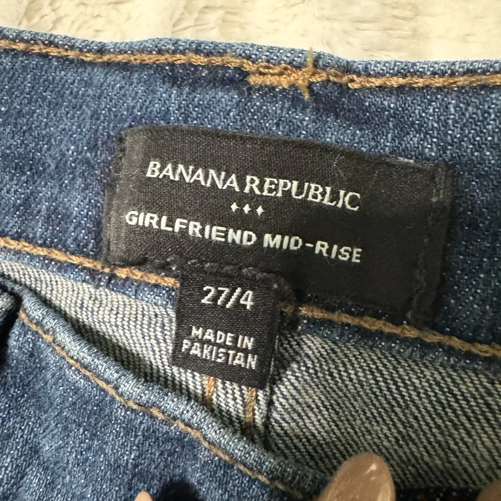 BANANA REPUBLIC GIRLFRIEND MID-RISE Dark Wash Jeans - Picture 5 of 10